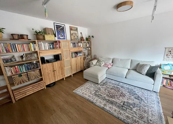 Roma Z Parkingiem, Zabawkami, Kawa * Wroclaw